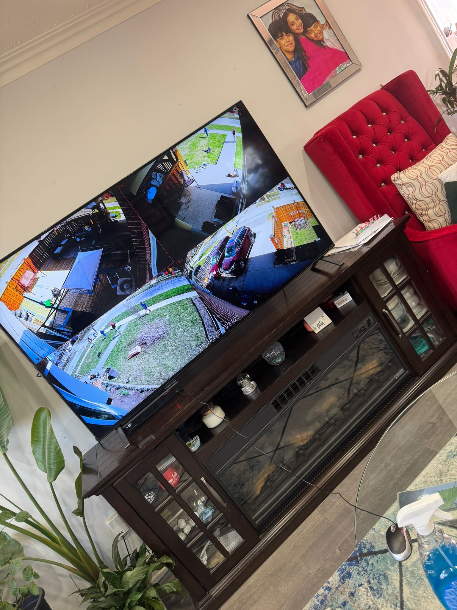 Security camera mobile app dashboard